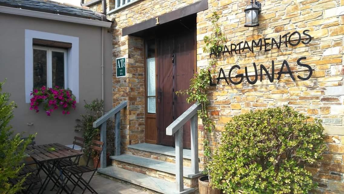 Apartamentos Lagunas Castropol Ngoại thất bức ảnh